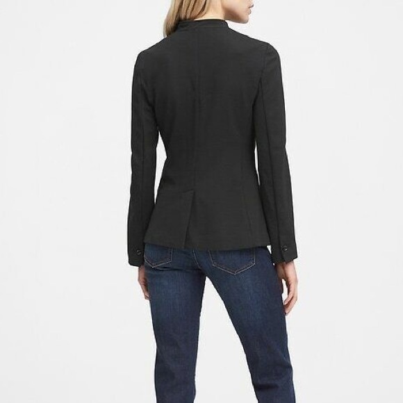 Banana Republic Unstructured Stretch Ponte Blazer in Black 4 - Picture 3 of 16